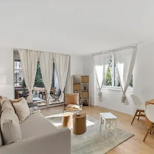 Flat: & Convenience Apartment Zurich