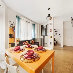 Large Flat Very Close To Montmartre Apartment Paris