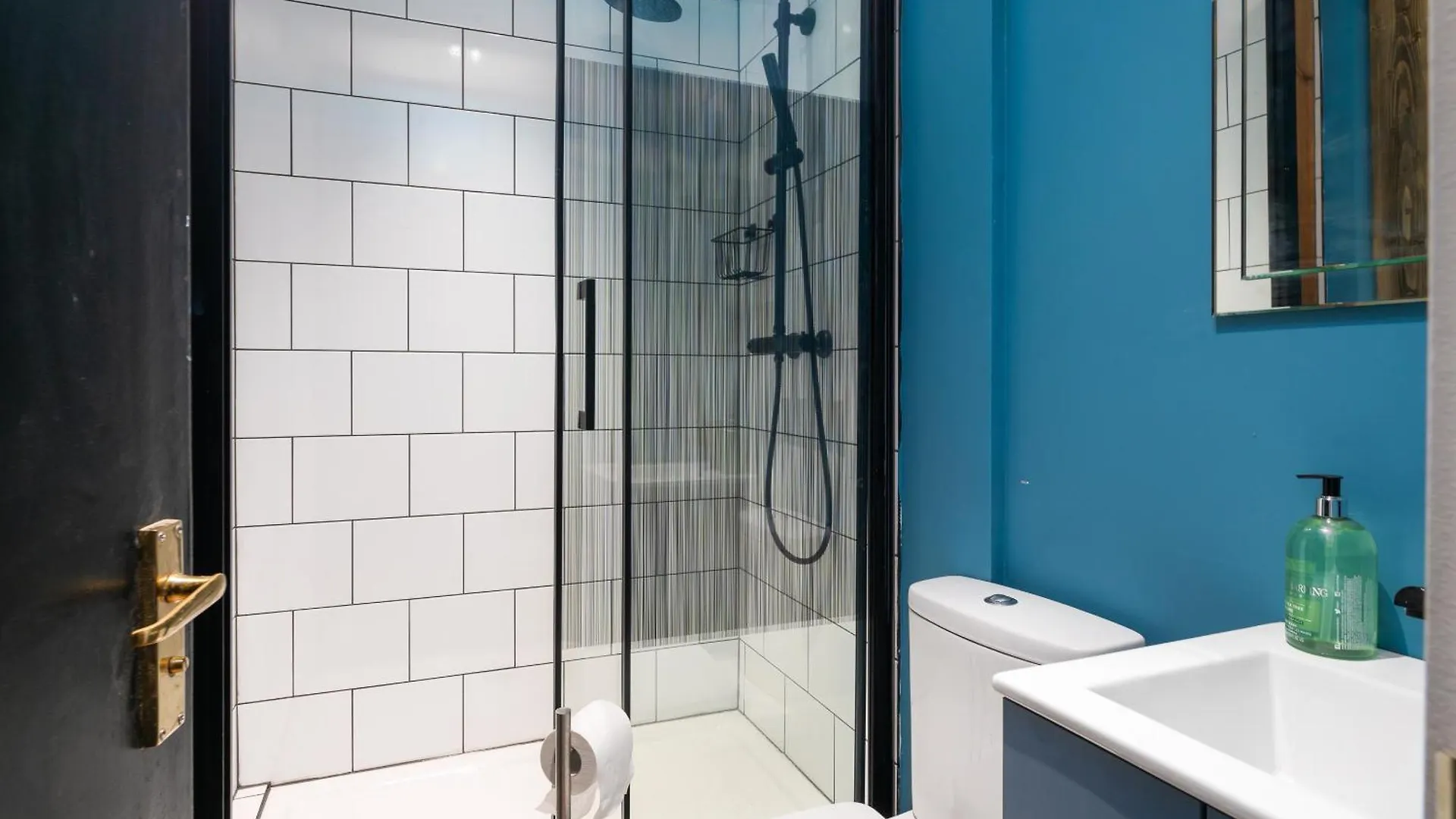 1Br Stylish Flat By Hostarahomes, Near Liverpool Street, Prime London Location, Sleeps Up To 4 United Kingdom